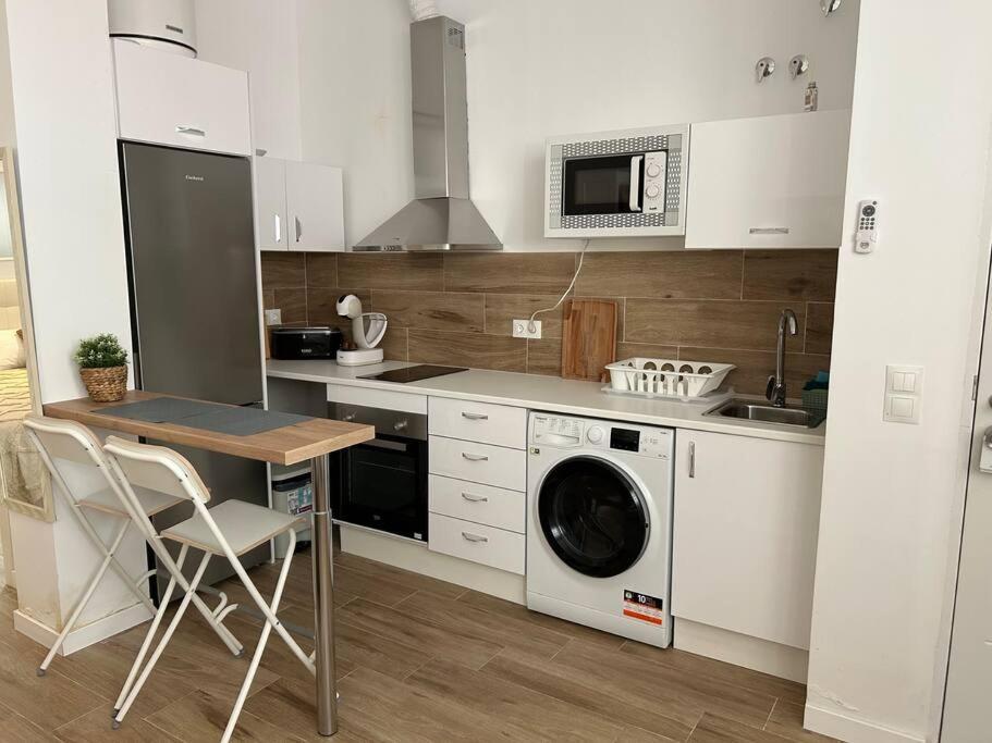 Estudio Carretera Cadiz Malaga Ngoại thất bức ảnh