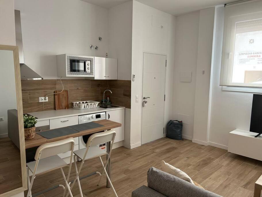 Estudio Carretera Cadiz Malaga Ngoại thất bức ảnh